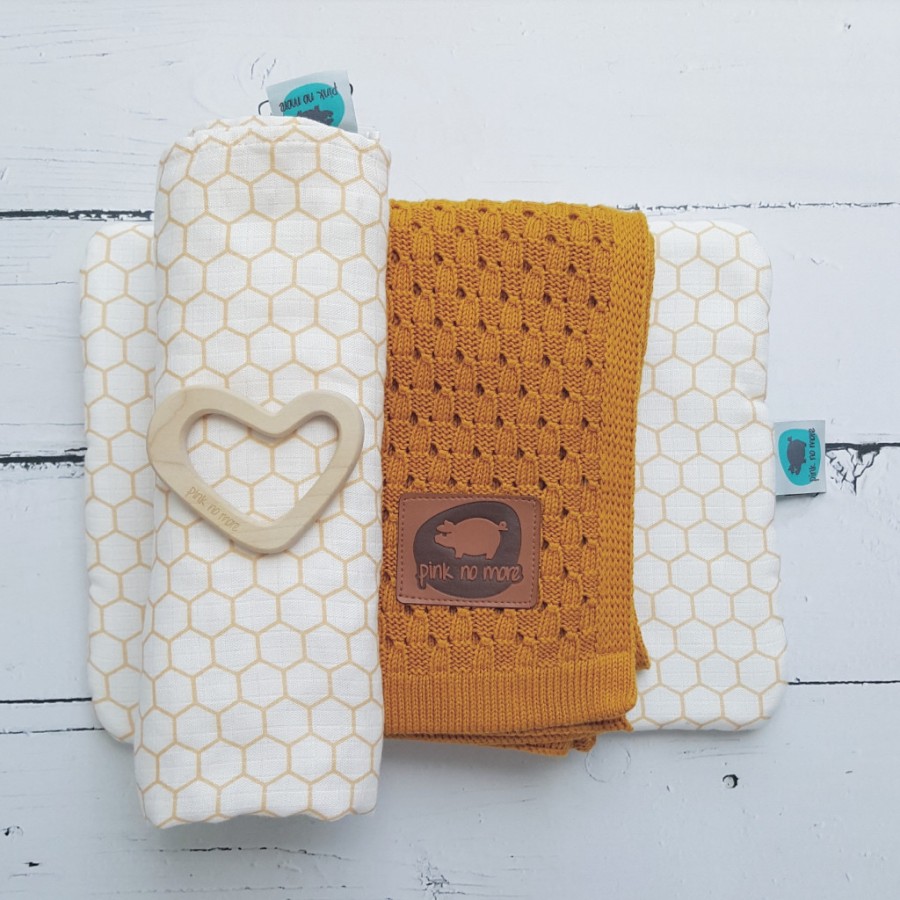 Pink no more - Kocyk dziany  Musztardowy  - Esy Floresy 