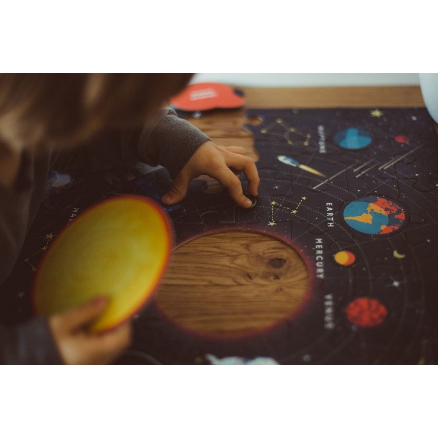 Mudpuppy - Puzzle Układ Słoneczny z elementami w kształcie planet 5+ - Esy Floresy 