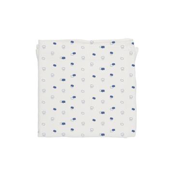 baby-bites-pieluszka-muslinowa-120-x-120-cm-blue-clouds-white