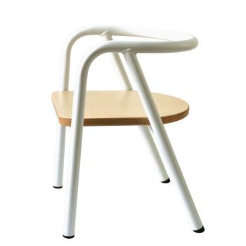 charlie-crane-krzeselko-dzieciece-hito-white