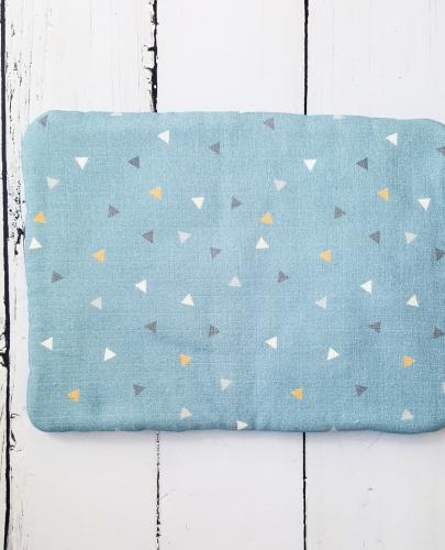 
                                                                                  Pink no more - Poduszka muślinowa - trójkąty denim . - Esy Floresy 